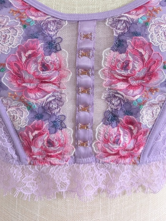 Victoria's Secret Other - Victorias Secret Floral Embroidered Lingerie Top XS Fairy Strapless Corset